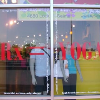 WIN034 - Custom Window Graphic for Retail