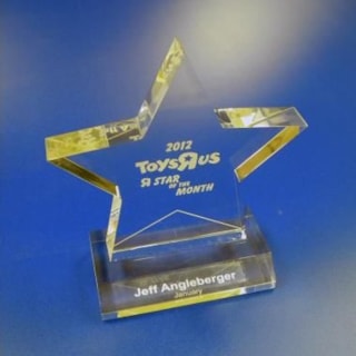 AT005 - Custom Award for Retail