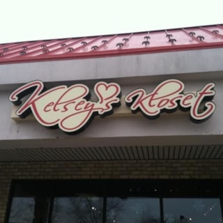 CL014 - Custom Channel Letters for Retail