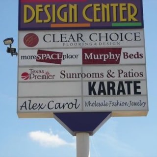 IPS001 - Custom Illuminated Pylon Sign for Retail