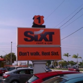 IPS006 - Custom Illuminated Pylon Sign for Retail