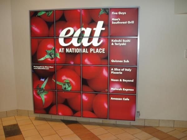 LB002 - Custom Lightbox for Retail