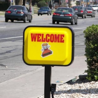 LB004 - Custom Lightbox for Retail