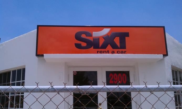 LB016 - Custom Lightbox for Retail