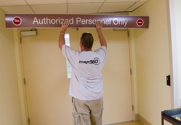 si028 - services-installation-sign-installations-affiliatename-si028