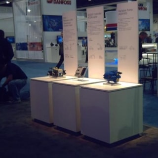 KIO004 - Custom Kiosk for Manufacturing