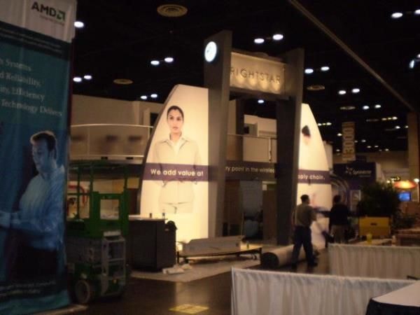 MOD052 - Custom Trade Show Exhibit for Manufacturing