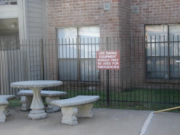 Safety & Regulatory Signs