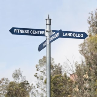 STR007 - Custom Street Name Sign