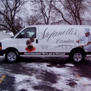 VL057 - Custom Vehicle Lettering for Restaurant