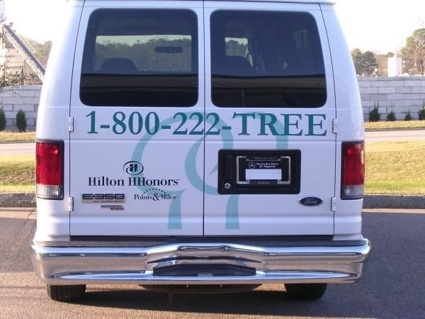 VL060 - Custom Vehicle Lettering for Hospitality & Lodging 
