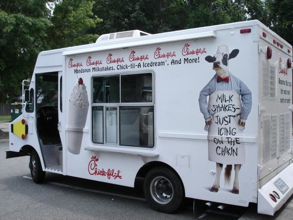 VL198 - Custom Vehicle Lettering for Restaurant