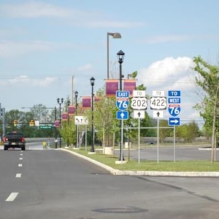 PB012 - Custom Boulevard Banner for Retail