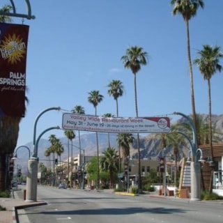 PB014 - Custom Boulevard Banner for Government