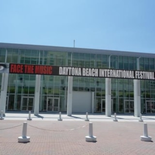 VB038 - Custom Vinyl Banner for Entertainment