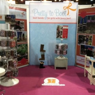 VB056 - Custom Vinyl Banner for Retail