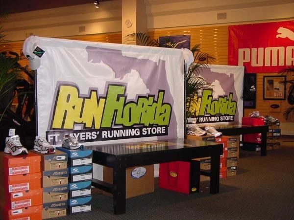 VB084 - Custom Vinyl Banner for Retail