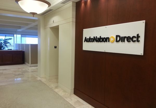 acr062 - Custom Acrylic Display for AutoNation