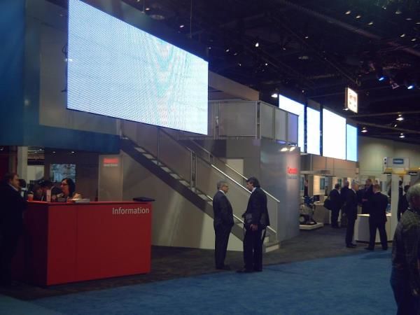 Digital & Interactive Signs and Displays