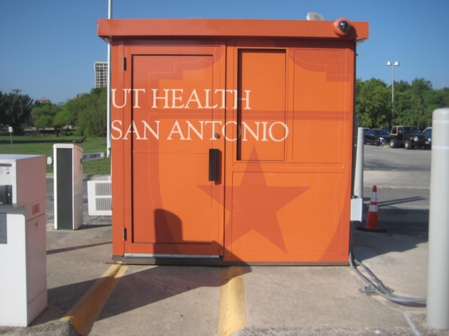 Decals, Wraps & Lettering