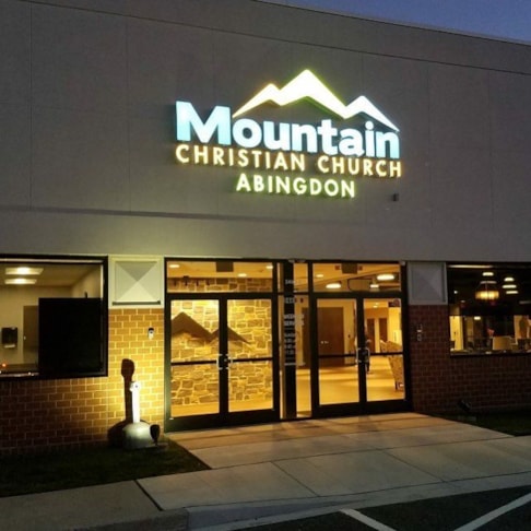 Edgelit and Backlit Signs