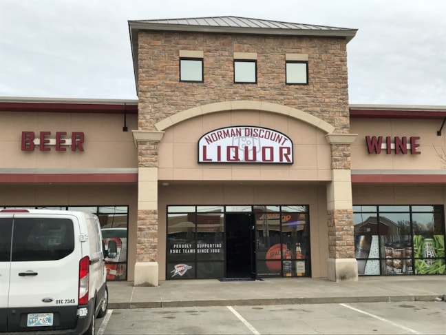 Outdoor Signs in Norman