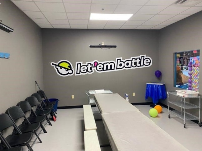 Wall Murals & Graphics