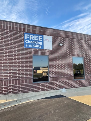 Fabric & Vinyl Outdoor Banners