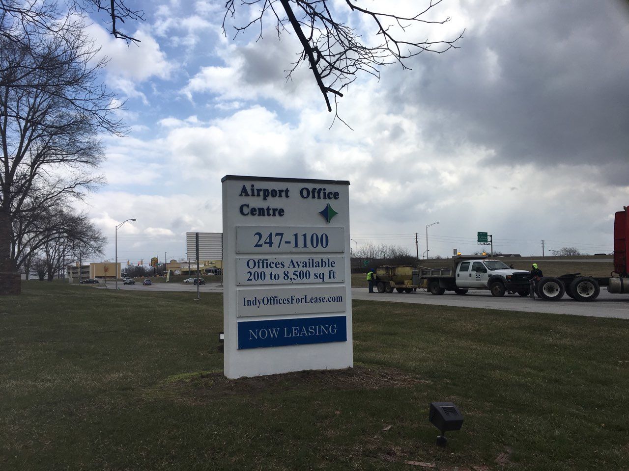 Pylon Signs for Neff Realty in Indianapolis, IN
