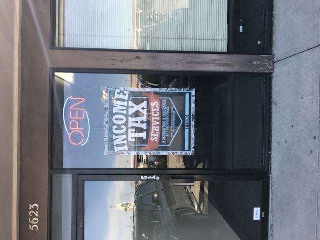 Window Graphics for JJ Accounting&Insurance in Indianapolis,IN