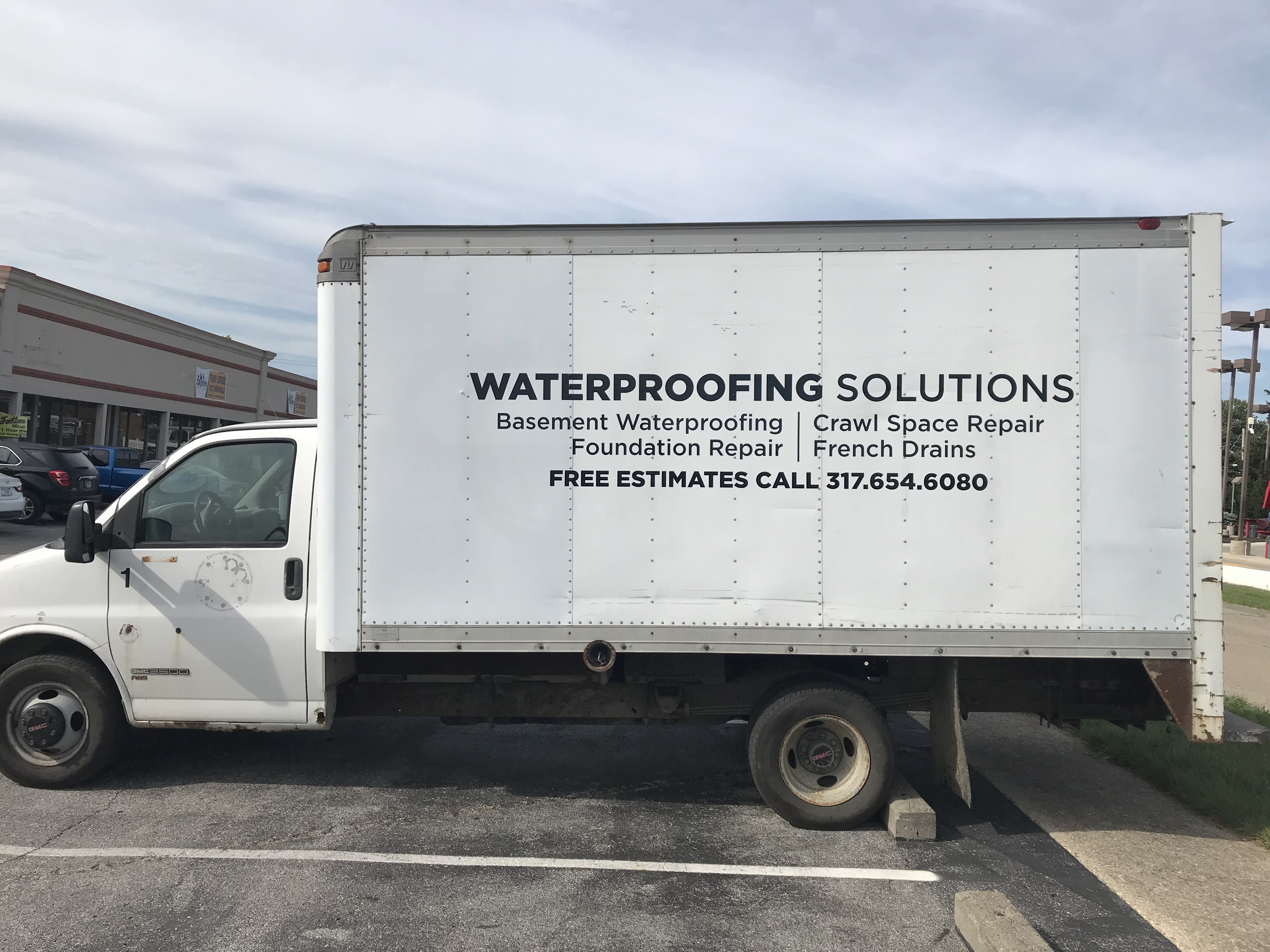 Box Truck Lettering / Decal / Graphic application