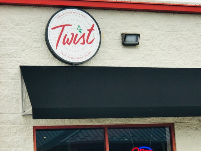 Building Sign, Channel Letters, Exterior Signs, Lighted Signs for Chicago Pizza in Fishers IN