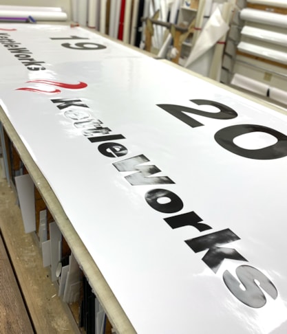 KettleWorks_Garage Door Vinyl Logo and Number_18in x various widths_151923