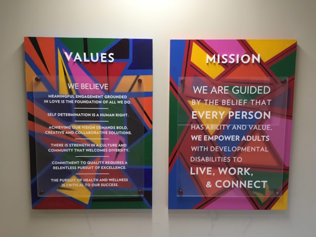 Wall Murals & Graphics