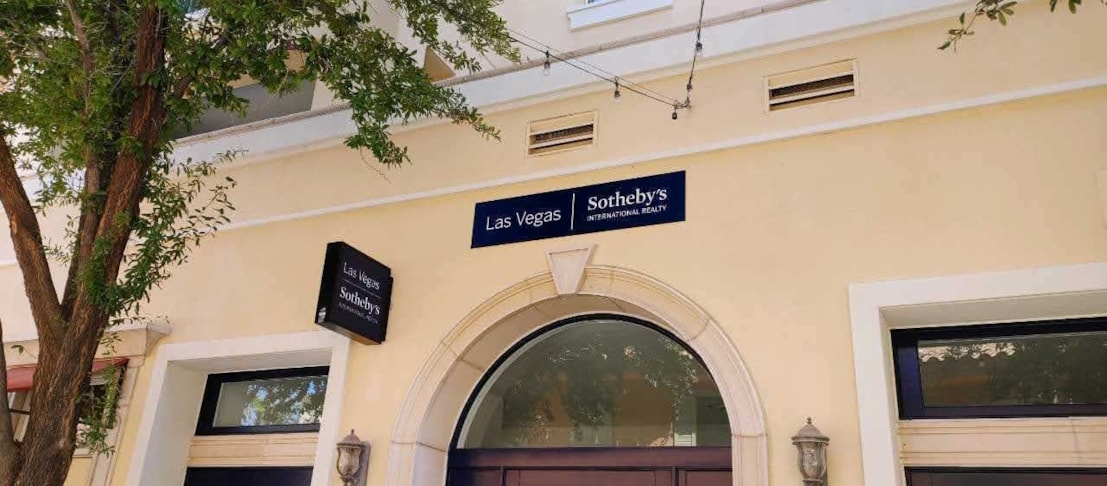 Lightbox Signs | Real Estate