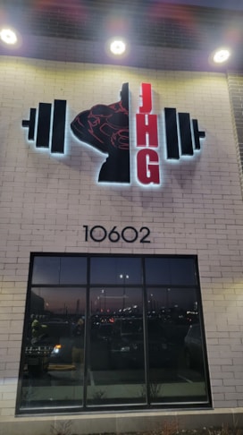 Edgelit and Backlit Signs