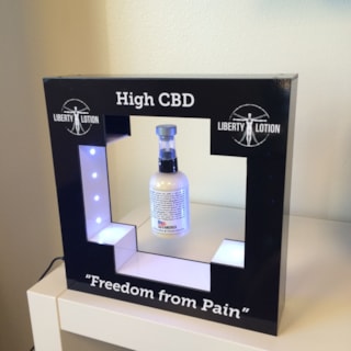 - Custom Displays - Display Cases - Liberty Lotion - Burlington, WA