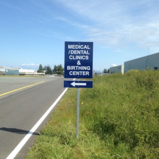 - Traffic Signage - Reflective Signage - Naval Hospital Oak Harbor - Oak Harbor, WA