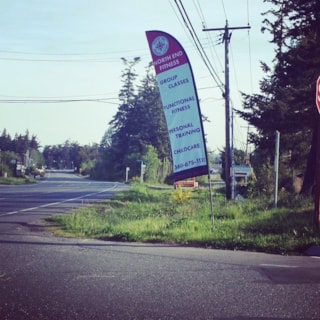 - Custom Banners - Feather Banner - North End Fitness - Oak Harbor, WA