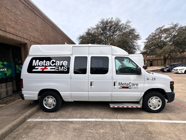 Vehicle Graphics & Lettering