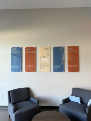 Custom Acrylic & Plastic Displays