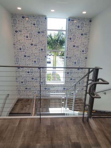 Wall Murals & Graphics