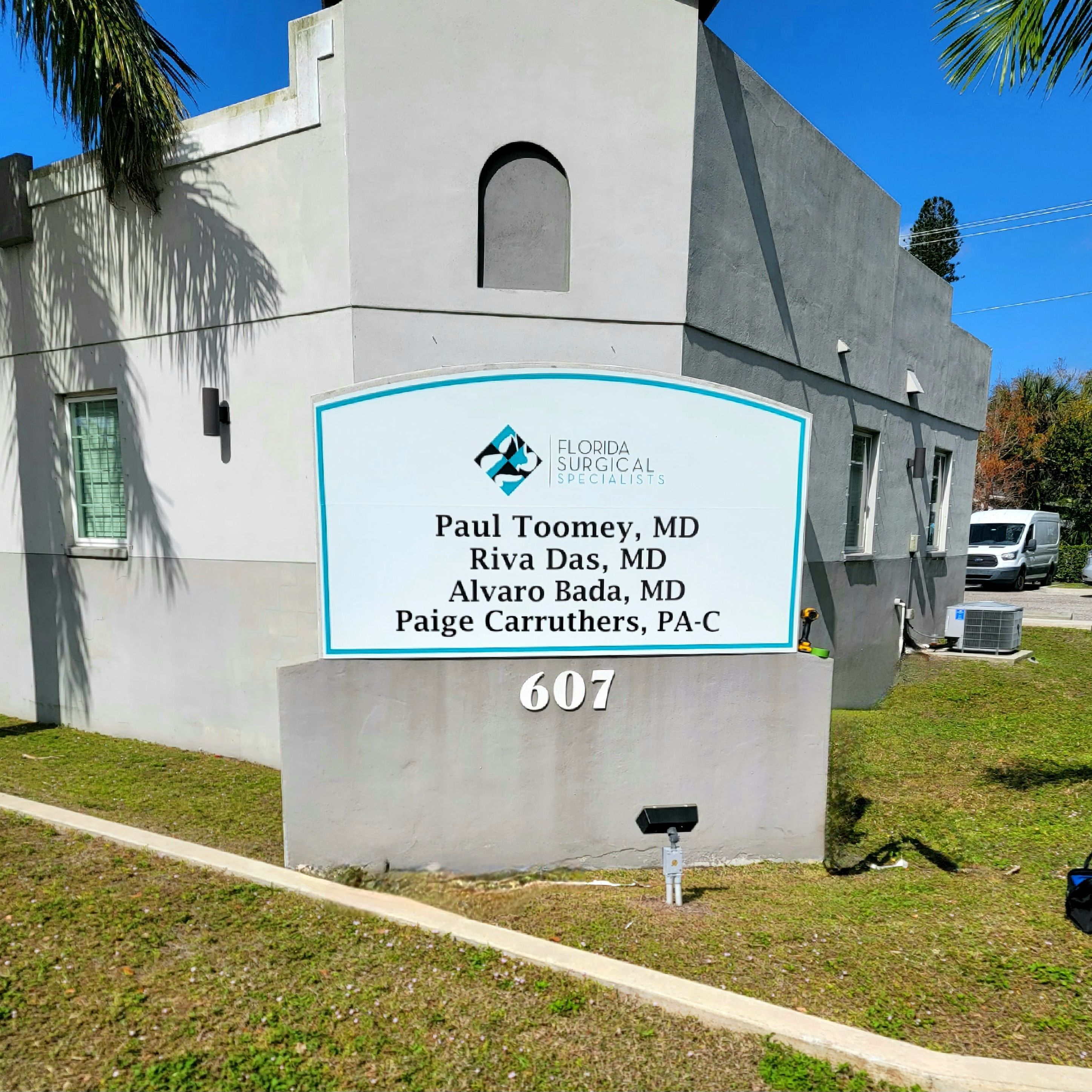 Monument Signs | Healthcare | Bradenton | Metal