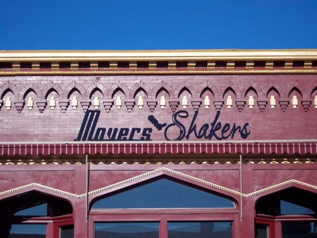 3D Signs & Dimensional Lettering