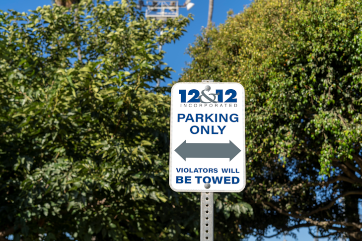 Outdoor Signage | Healthcare