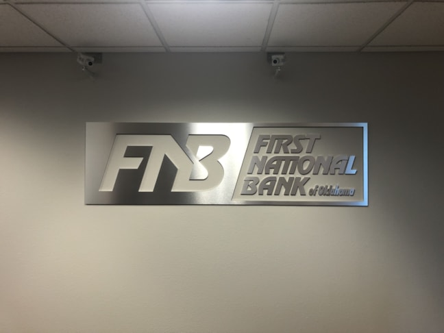 3D Signs & Dimensional Letters & Logos