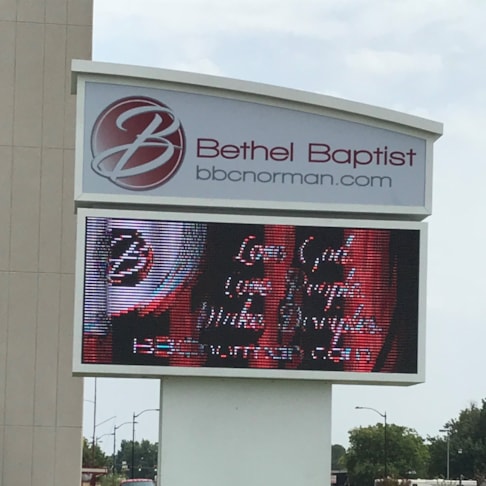 Digital & Interactive Signs and Displays