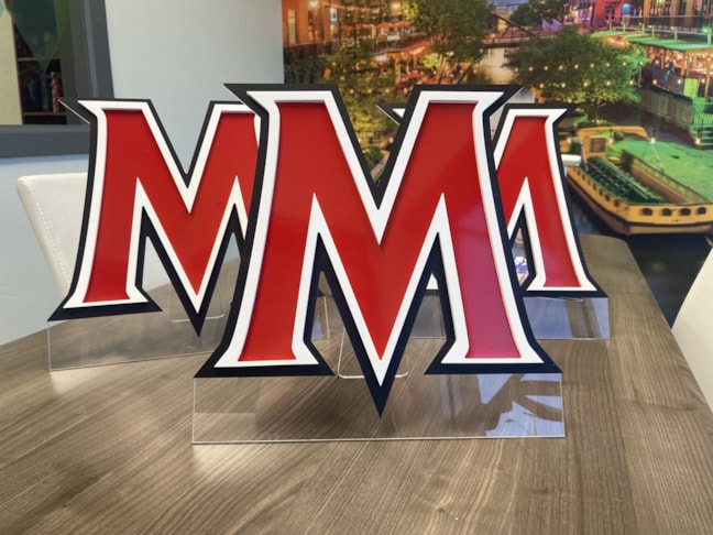 3D Signs & Dimensional Letters