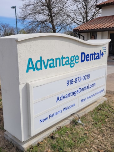 Monument Signs | Healthcare | Dental Offices