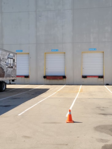 Metal Signs and Displays for Warehouse